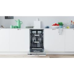 Indesit DSIO 3T224 E Z UK N Integrated Dishwasher